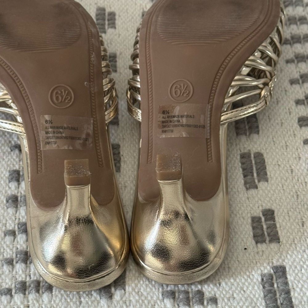 A New Day Gold Women's Heeled Sandals 6.5 - Picture 4 of 5